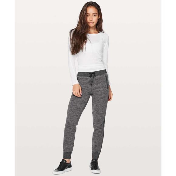 Lululemon Women's Heathered Core Dark Grey / Black Get Going Jogger 28.5" Size 2 - Picture 1 of 10